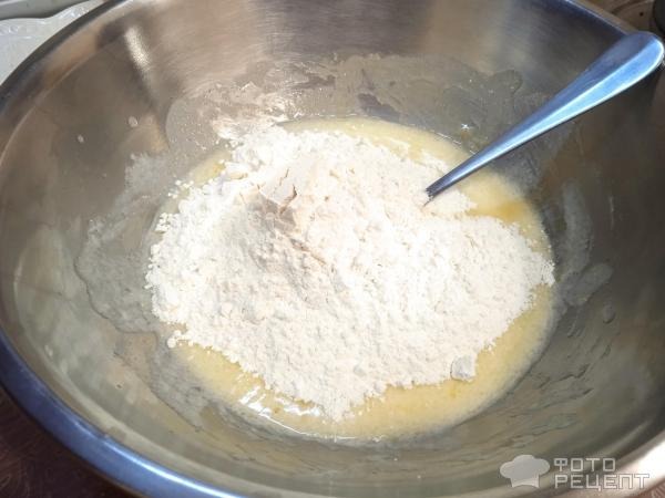 Рецепт: Пирог с замороженными ягодами - и творогом