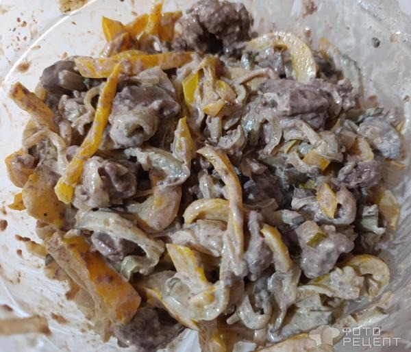 Рецепт: Салат из куриной печени и овощей - Нежнейший салатик, печень тает во рту!