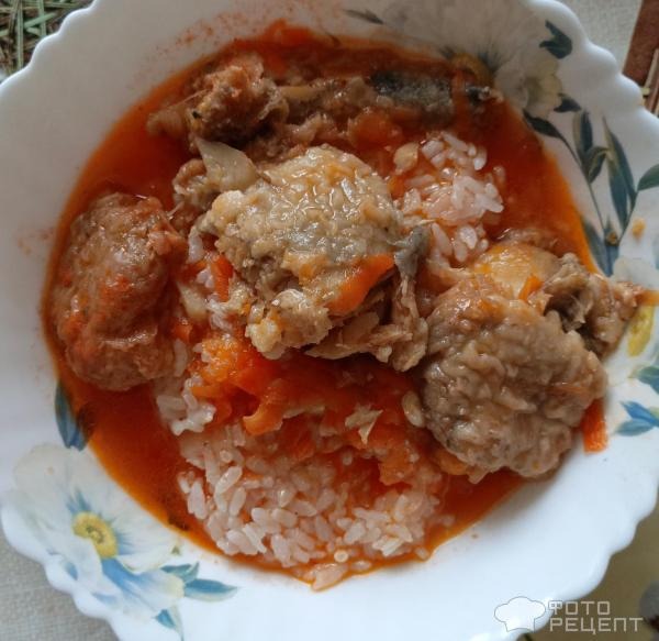 Рецепт: Минтай, тушеный в томатном соусе - с морковкой и луком