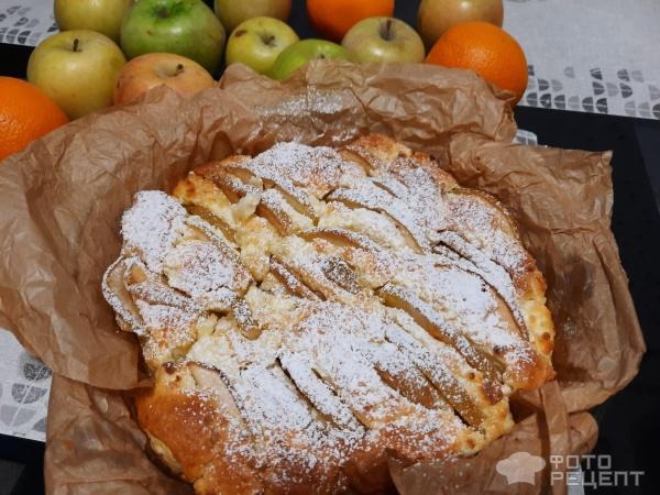 Рецепт: Пирог яблочный быстрый - С творогом.