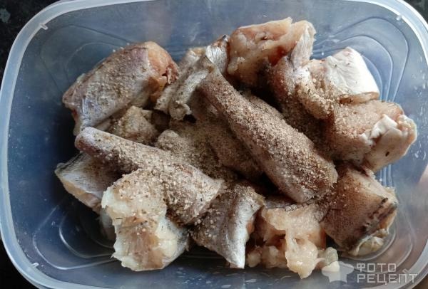 Рецепт: Минтай, тушеный в томатном соусе - с морковкой и луком