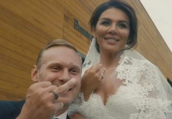Седокова рассказала об агрессии, которую по отношению к ней проявлял Янис Тимма