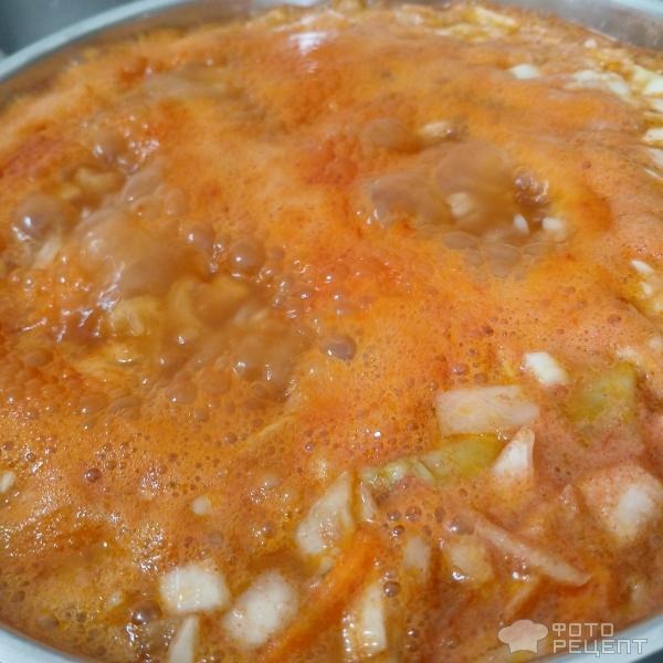 Рецепт: Постные томатные щи с рисом на грибном бульоне - Рецепт сытных постных щей без картофеля.