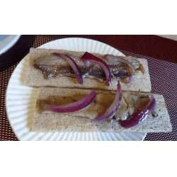 Рецепт: Салака сухого посола - Быстро и очень вкусно.
