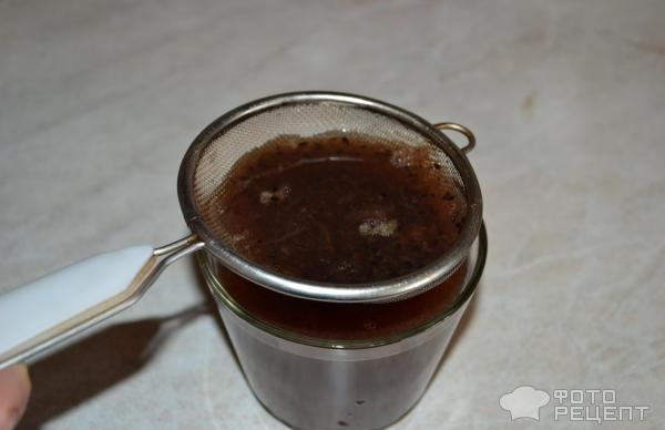 Рецепт: Панна-котта - С крыжовенным желе, корицей и орехами