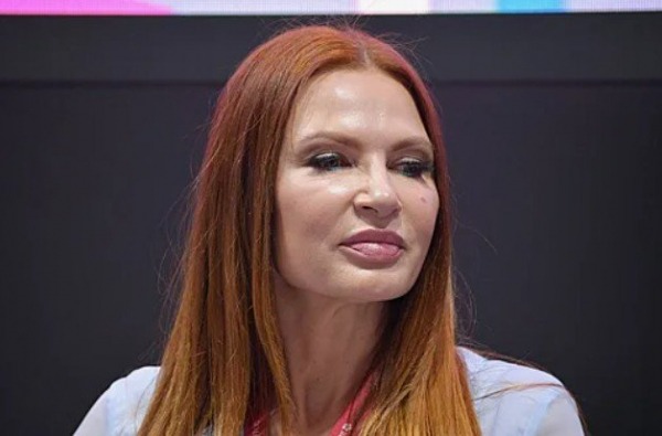 Эвелина Бледанс пожаловалась на проблемы со здоровьем
