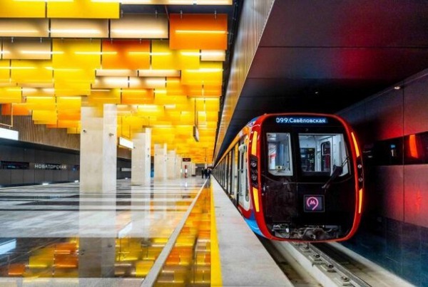 Метро и москвичи