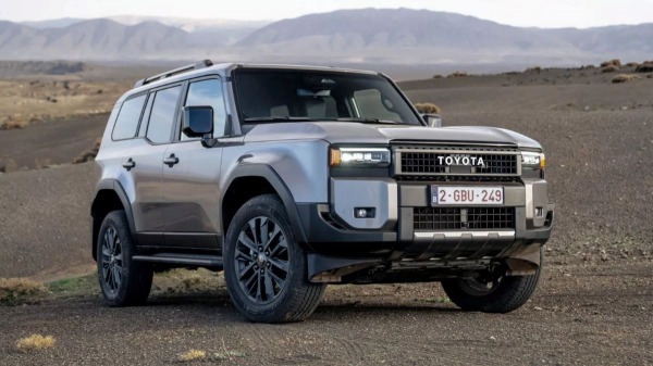 Toyota Land Cruiser для Европы: фургон и дизельный гибрид Toyota Land Cruiser для Европы: фургон и дизельный гибрид