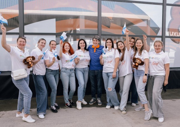 Первый рейс iFly привез туристов Библио-Глобуса из Москвы в Сухум Первый рейс iFly привез туристов Библио-Глобуса из Москвы в Сухум