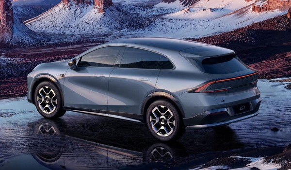 Представлен электрический кроссовер Xpeng G7