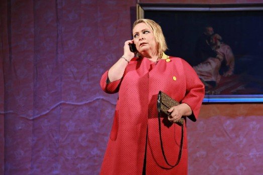 Светлана Пермякова обвинила бывшего косметолога в обмане Светлана Пермякова обвинила бывшего косметолога в обмане