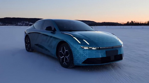 Дайджест дня: юбилейный Polo, полноприводный Grandland и другие события индустрии