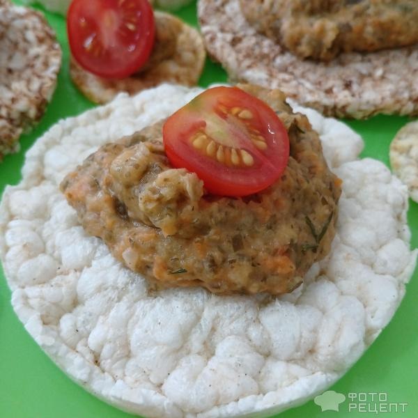Рецепт: Вегетарианский пп-паштет из морской капусты и белой фасоли - Полезные рецепты с морской капустой. Бутерброды с паштетом из морской капусты.