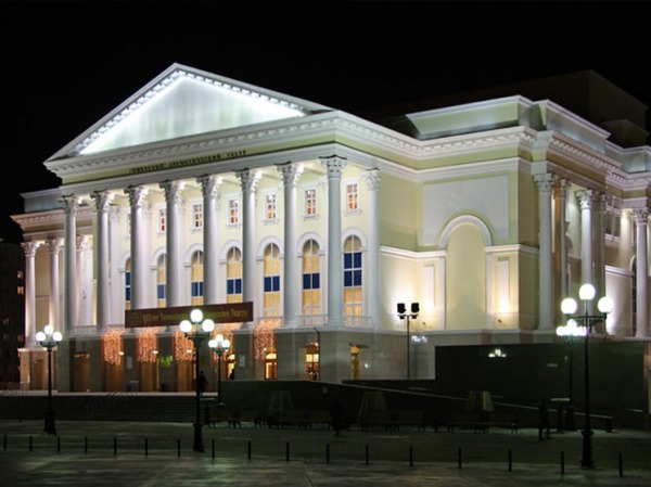 &laquo;Беспрецедентно сложная ситуация&raquo;: что вынудило Союз театральных деятелей в Тюмени обратиться к Владимиру Машкову