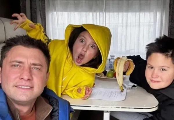 Дети Агаты Муцениеце и Павла Прилучного наладили общение