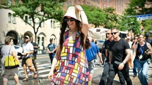 
                                У Энн Хэтэуэй в "Дьявол носит Prada 2" будет новый парень: актёра уже выбрали
                            