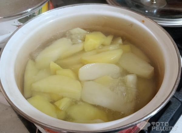 Рецепт: Картофель по-деревенски в духовке - С любимыми специями, хрустящий и очень вкусный.