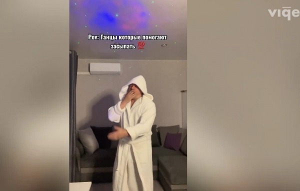 Танцор Татьяны Булановой снимает пародии на самого себя
