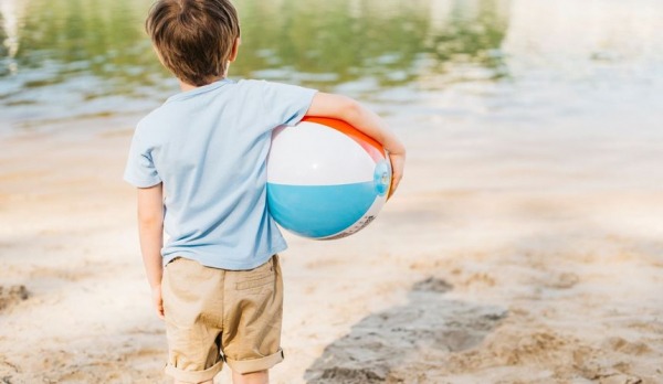 Группу детей не пустили в лагерь на Кубани, обвинив туроператора в неоплате путевок