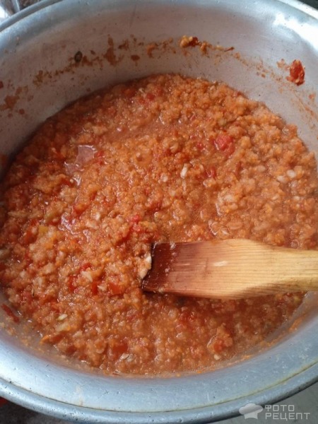 Рецепт: Кабачковая "аджика" - С болгарским перцем и чесноком: вкусная и пикантная, сразу и не поймешь что из кабачков