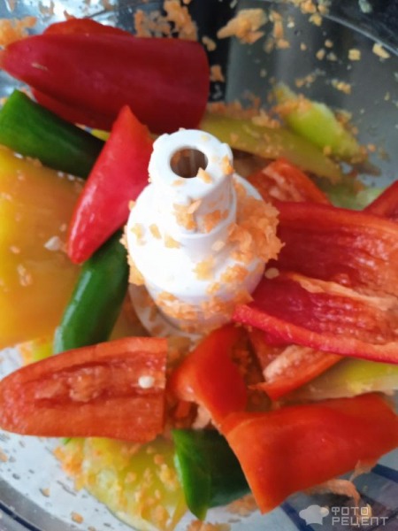 Рецепт: Кабачковая "аджика" - С болгарским перцем и чесноком: вкусная и пикантная, сразу и не поймешь что из кабачков