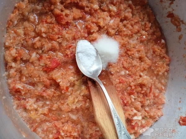 Рецепт: Кабачковая "аджика" - С болгарским перцем и чесноком: вкусная и пикантная, сразу и не поймешь что из кабачков