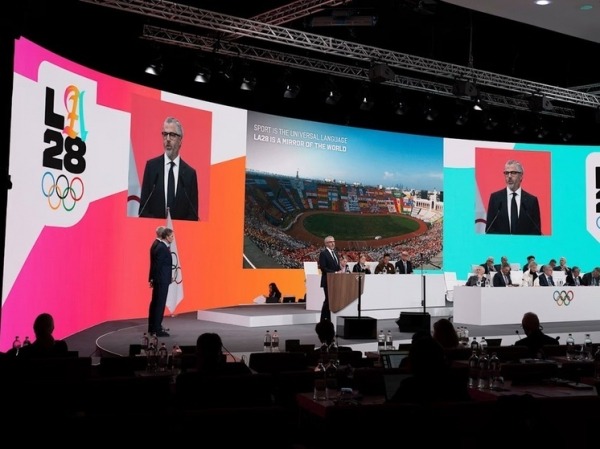 Файлы Эпштейна ударили по Олимпиаде: громкий скандал в США