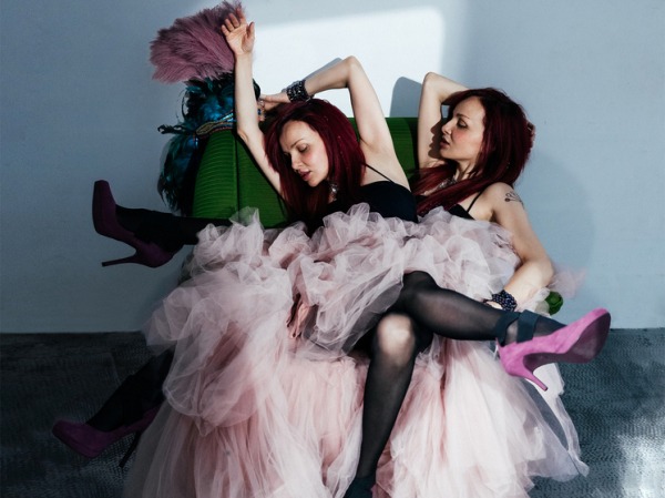 «Маша и Медведи» в новом сингле дают вредные советы