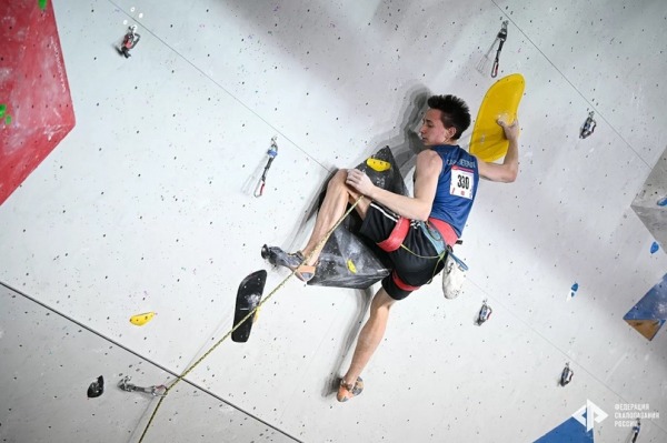 Российские скалолазы вернулись на мировую арену в нейтральном статусе