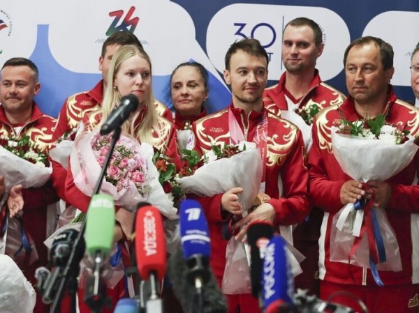 Чемпионам и героям Паралимпиады увеличили призовые выплаты