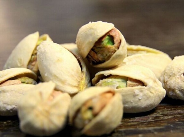 От фисташек до устриц: названы продукты, которые могут подорожать из-за конфликта на Ближнем Востоке