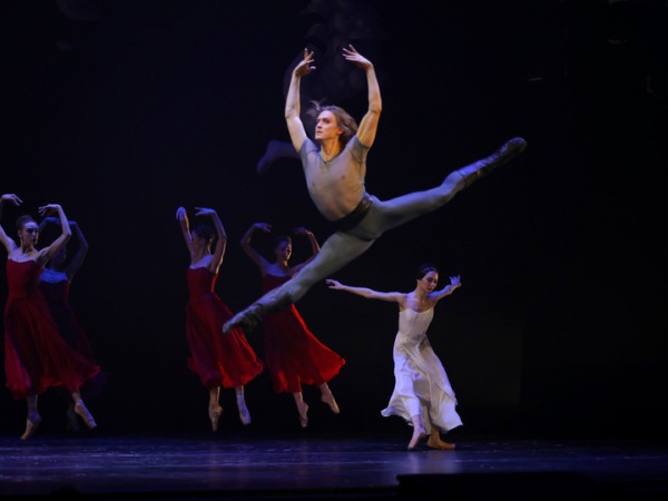 В Малом театре показали «Русский характер»