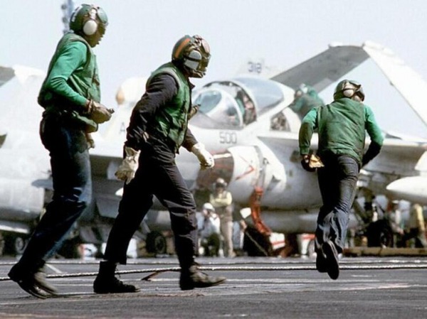 Выросло количество погибших американцев: подтверждена гибель экипажа разбившегося самолета