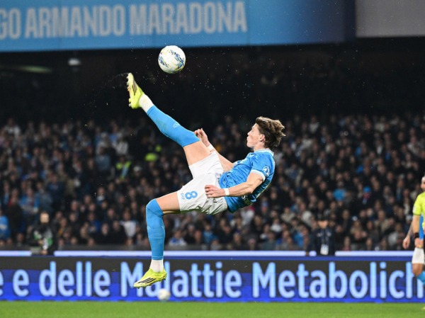 «Наполи» сохранил надежды на титул чемпиона Серии А