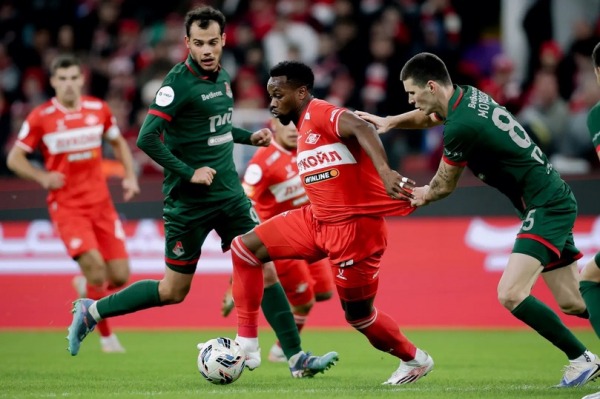 Сергей Петренко: "Зенит" пока не убеждает, лидер так играть не должен