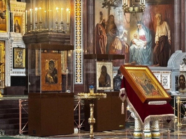 "Возвращаются, чтобы вновь стать источником благодати, света и надежд": в Донбассе поддержали передачу РПЦ Владимирской и Донской икон Божией Матери