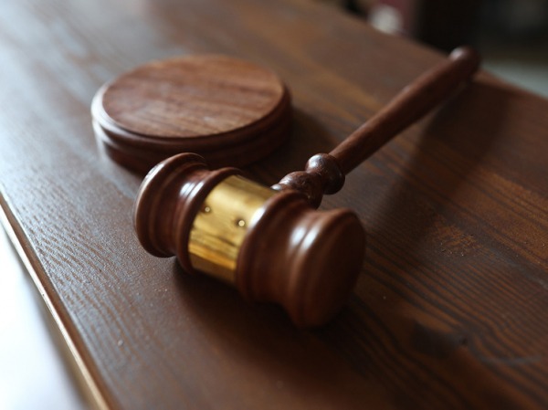 Житель Подмосковья сдавал квартиру под наркопритон: стучать 5 раз