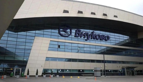 Во Внуково после жалоб пассажиров рассказали о правилах использования пауэрбанков